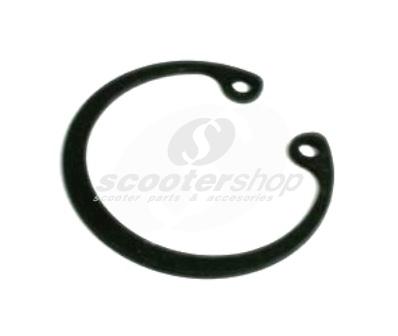 Cluster Circlip for bearing front brake drum, for Vespa PX80-125-150-200E, COSA, T5, PK Ø 20mm