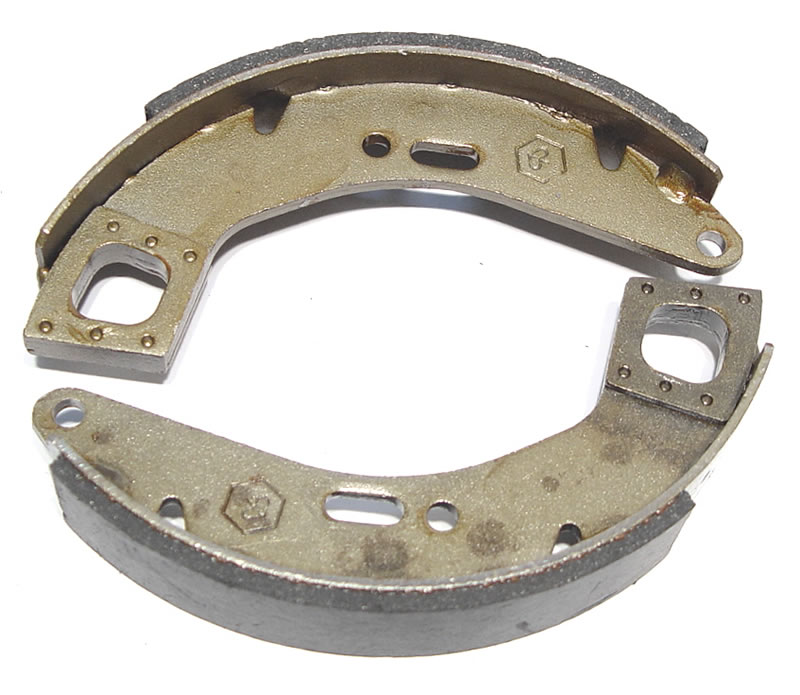 Brake shoes for Vespa Cosa. Front