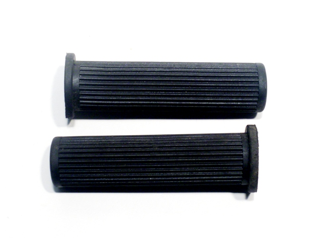 Handlebar grips pair for Vespa px from 1984 until 1997. Can be fit to all models