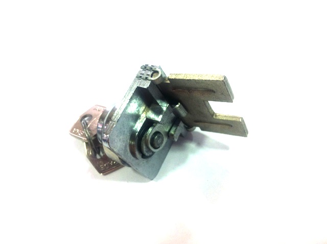 Κλειδαριά τιμονιού για Vespa 150 VB1, GS 150 (VS2-5, T3), με μήκος πλάκας που κλειδώνει 27mm
