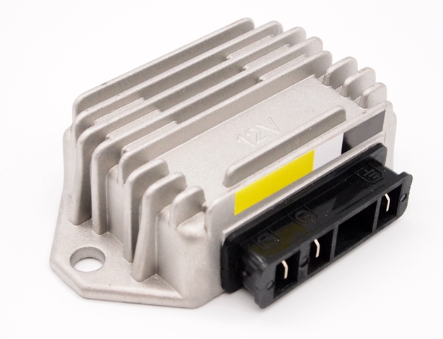 Σταθεροποιητής ρεύματος με 3 επαφές για Vespa PK50-125 - P80-125-150-200 - PX80-125-200 - T5. Για Vespa χωρίς μπαταρία.