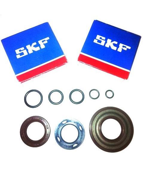 Crankshaft oil seal and bearings set for Vespa 50-90-100-PK50SS. Including o-rings.