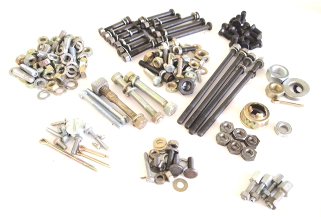 Screw-Bolt engine kit for Vespa V50, ET3, PK.